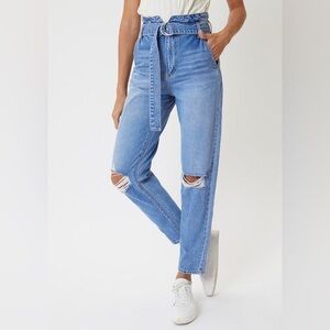 KanCan 7826M Ultra High Rise Mom Jean Belted Light Wash Distressed Knees Size 28